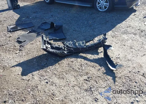 2015 Mercedes-Benz C 300 Luxury 4Matic из США, поврежденный, VIN 55SWF4KB4FU013650